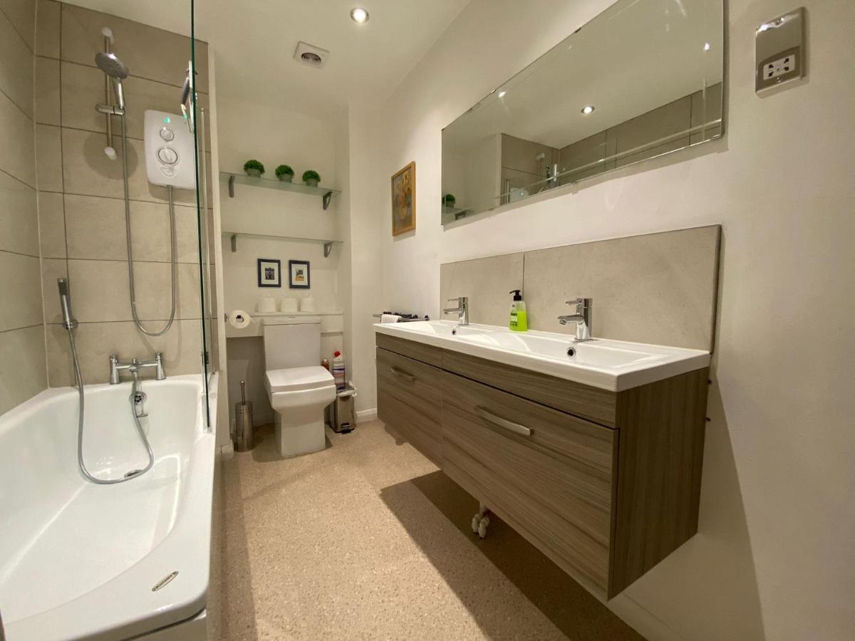 Grosvenor Pad - Lovely 2-Bed Flat - Free On Street Parking Bath Exterior photo
