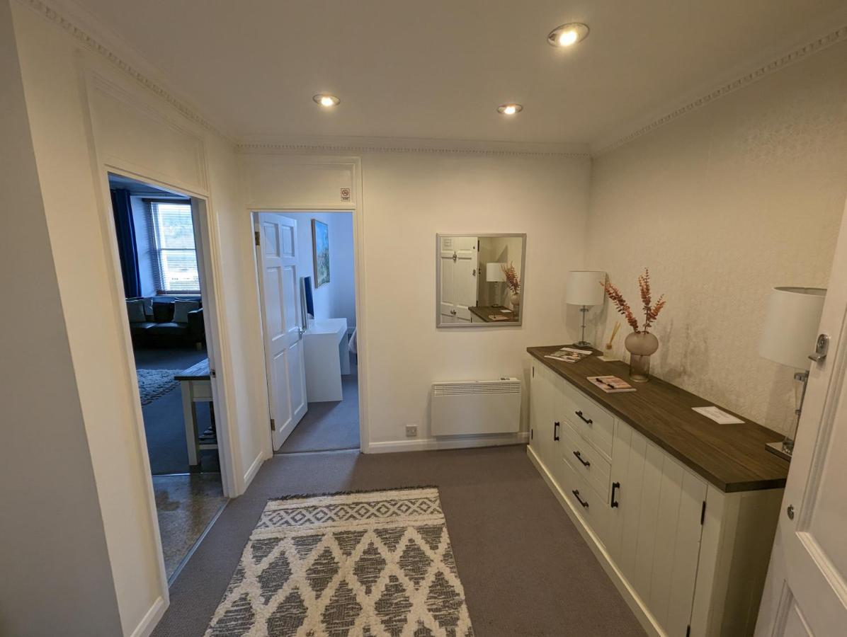 Grosvenor Pad - Lovely 2-Bed Flat - Free On Street Parking Bath Exterior photo